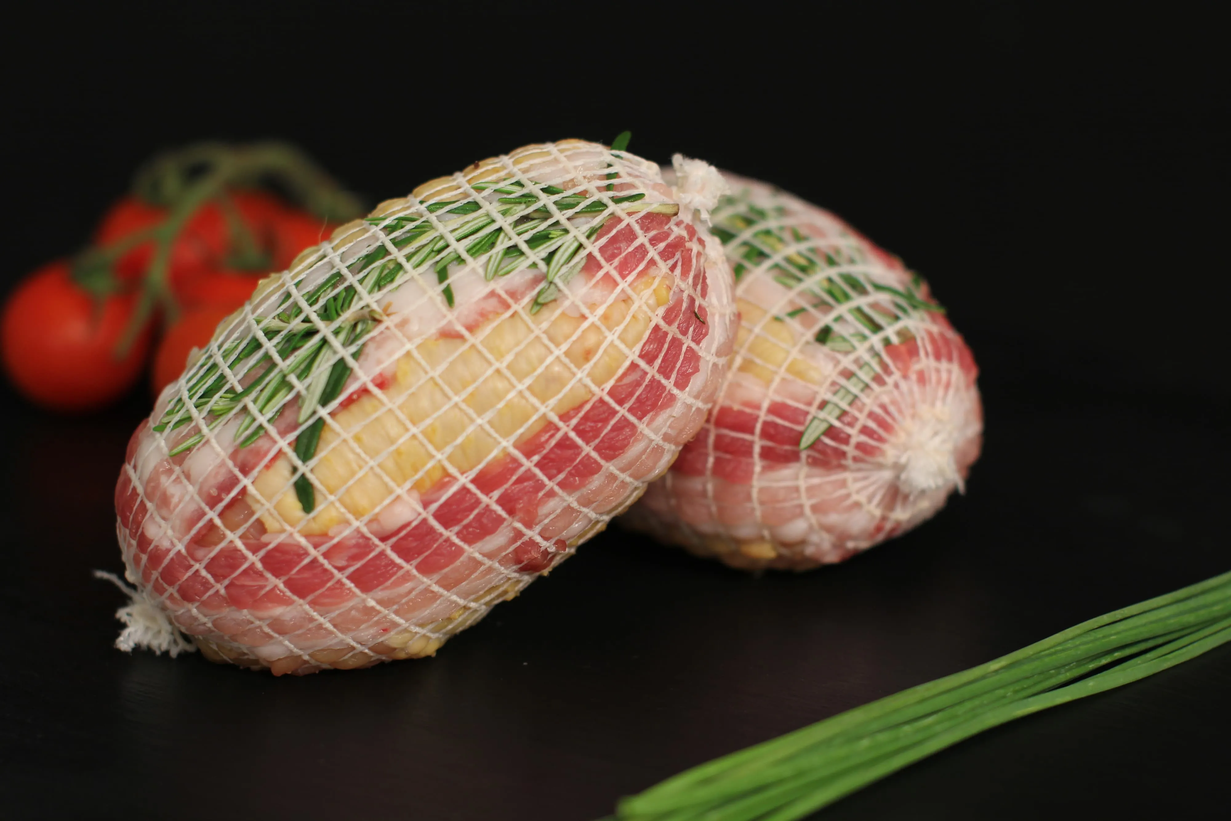 Rotolino di pollo con pancetta